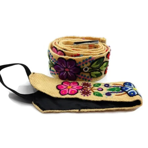 Set of Hand Embroidered Peruvian Belts Andean Community - Picture 2 of 7